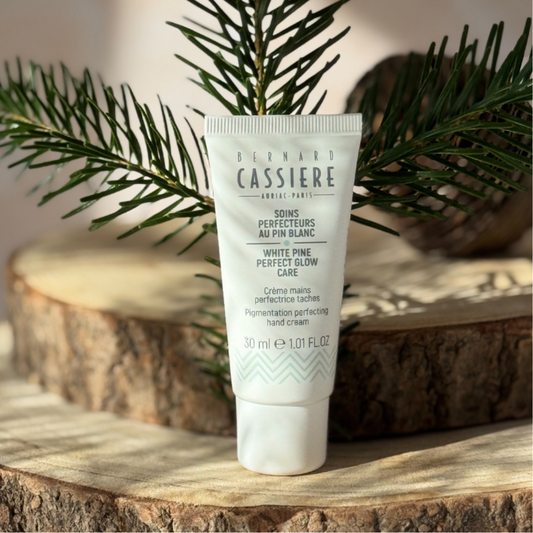Pigmentation perfecting hand cream - White Pine Perfect Glow Care de Bernard Cassiere