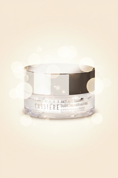 Bernard Cassière Diamond Eye Contour Cream - fondo crema con bokeh